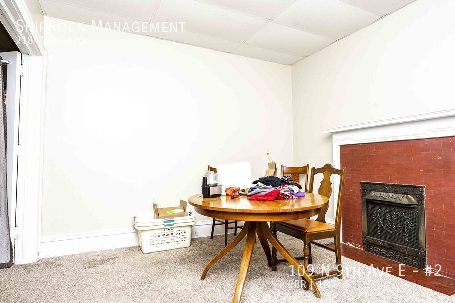 109 N 9th Ave E #2 - Photo 3 of 7