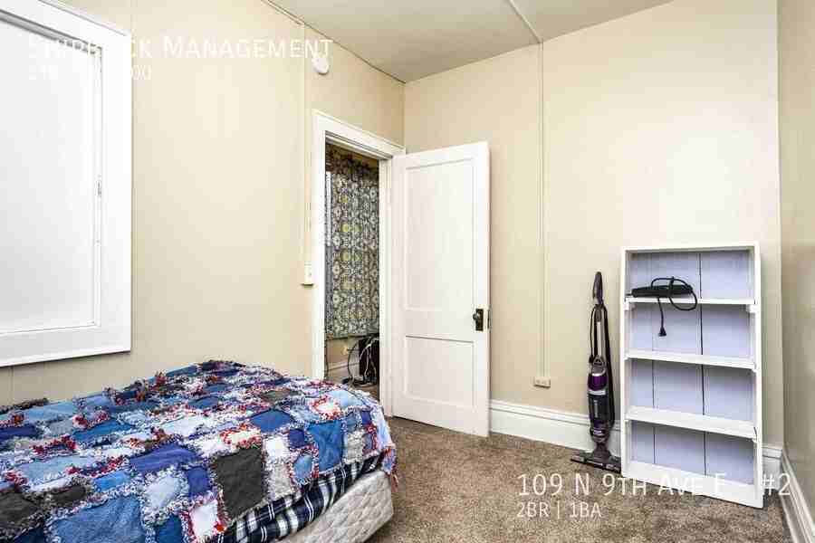 109 N 9th Ave E #2 - Photo 5 of 7