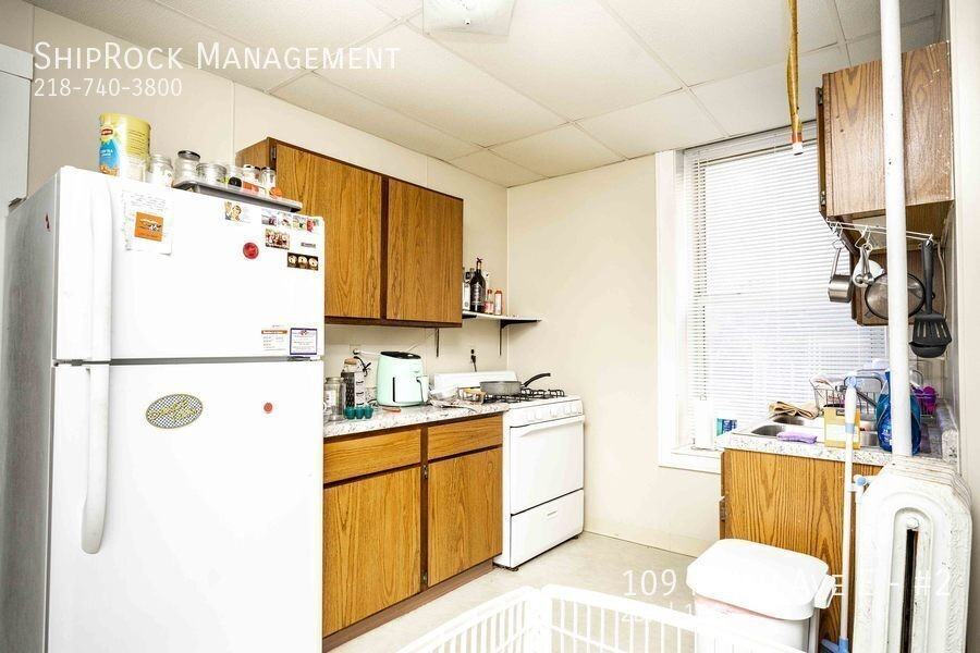 109 N 9th Ave E #2 - Photo 6 of 7