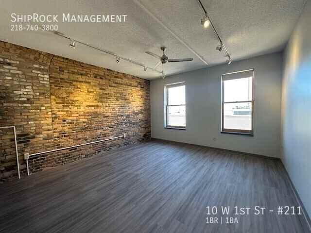 10 W 1st St #211 - Photo 5 of 15