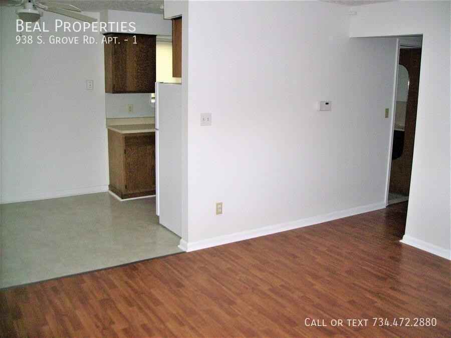 938 Grove Rd #1 - Photo 2 of 7