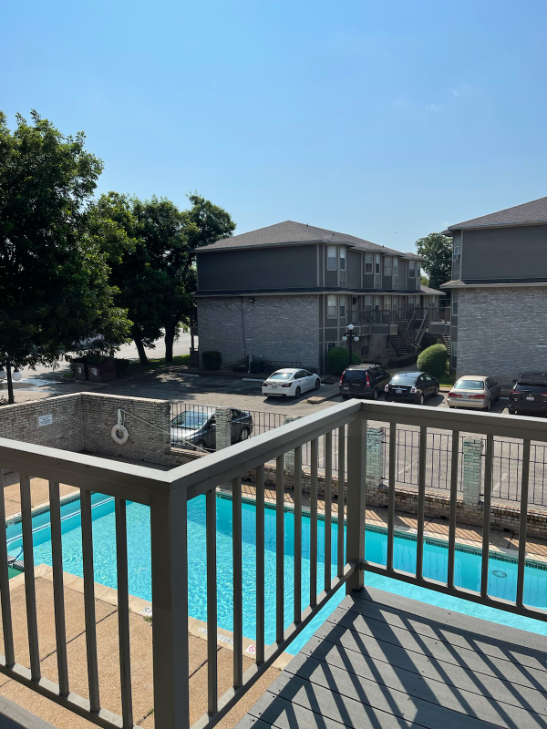 1326 Park Ave - Photo 4 of 21