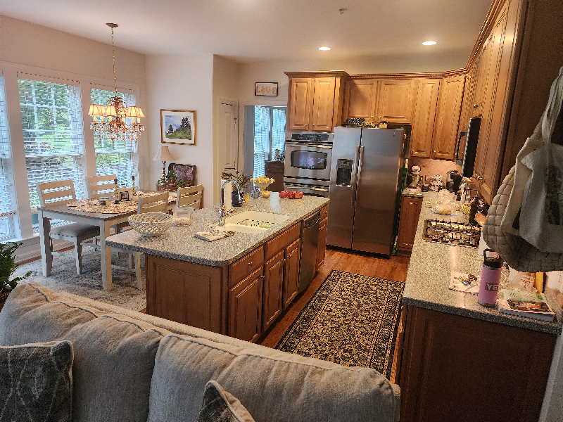 304 Arthur Ct - Photo 5 of 47