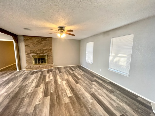 120 York Dr - Photo 4 of 14