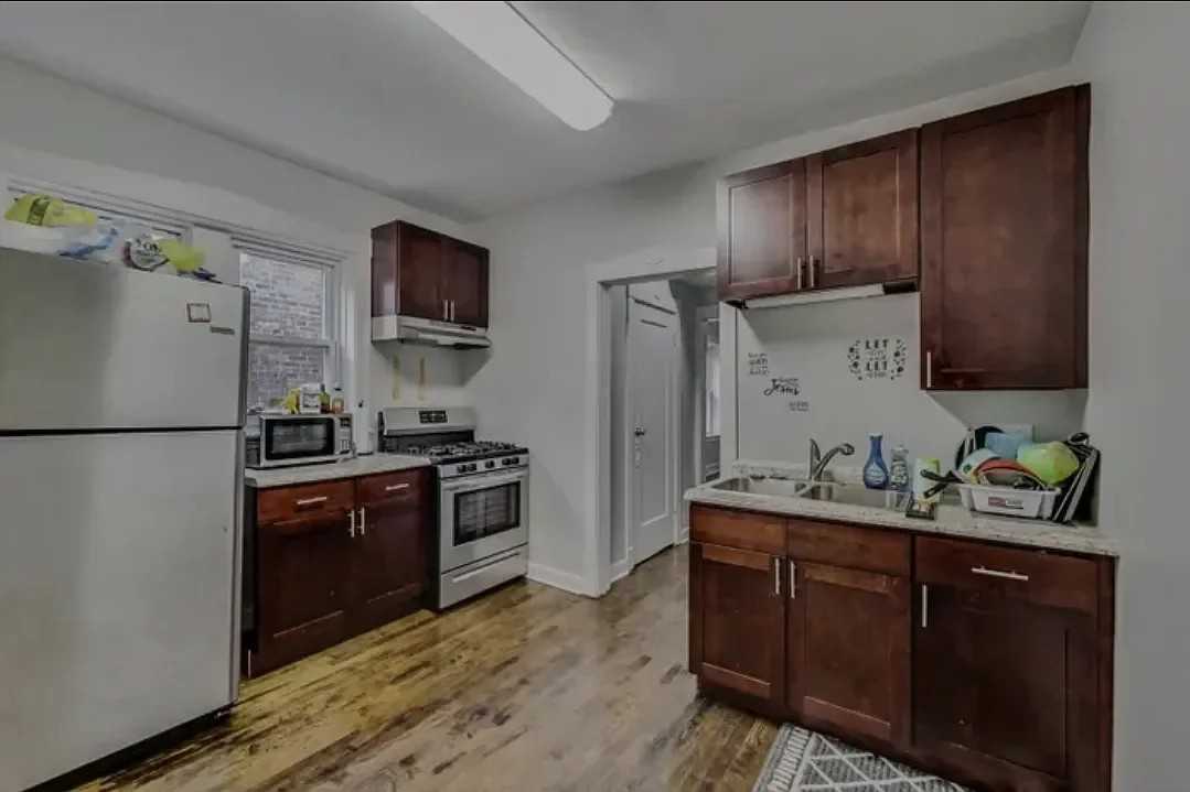 8113 S Drexel Ave #3 - Photo 3 of 4