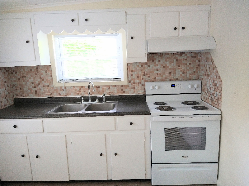 261 S Riverside Rd #B - Photo 6 of 24