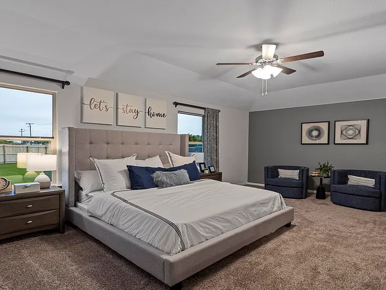 620 Peshtigo Rd - Photo 3 of 24