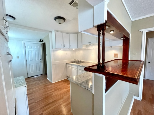 2714 Windsor Ave - Photo 7 of 12