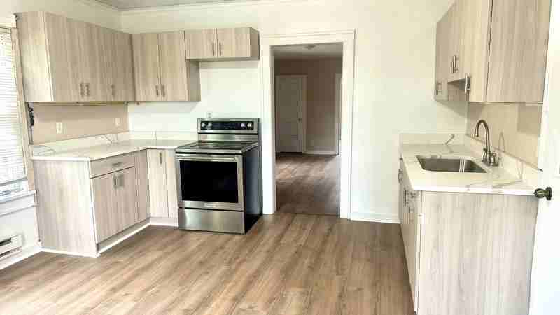 1809 17th Ave #3 - Photo 3 of 9