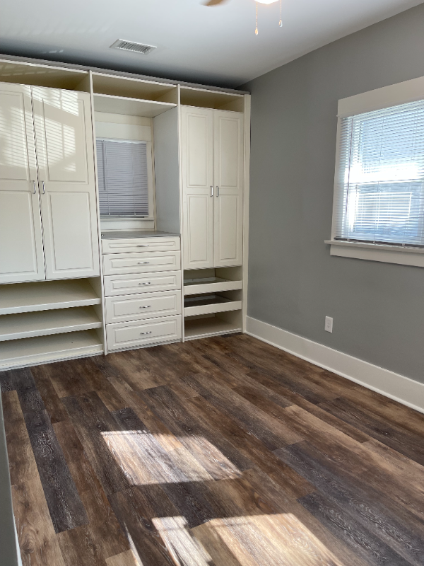 2510 Elsinore St - Photo 7 of 20