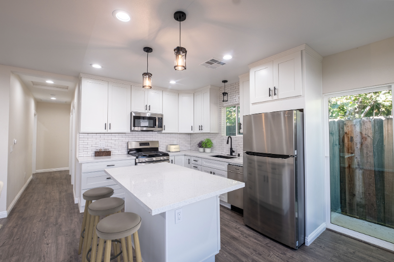 19203 Lemay St - Photo 3 of 6