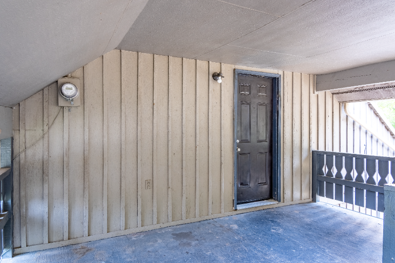 33976 Hwy #33976 - Photo 4 of 12