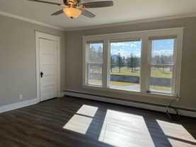 324 W Water St #2 - Photo 1 of 1