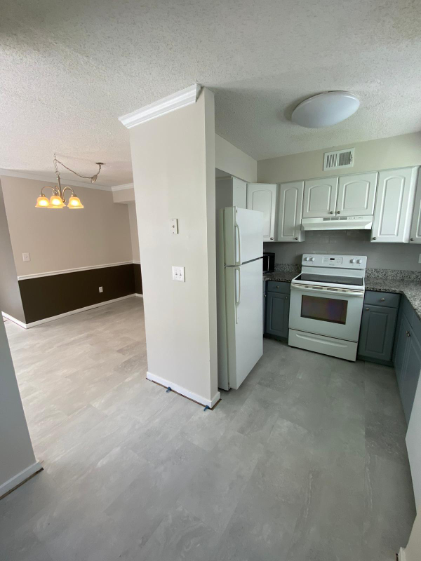 124 Luden Dr #D - Photo 5 of 18