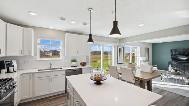 15569 87th Ln Ne - Photo 4 of 38