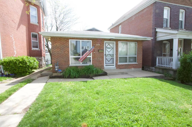 1518 Tamm Ave - Photo 2 of 17