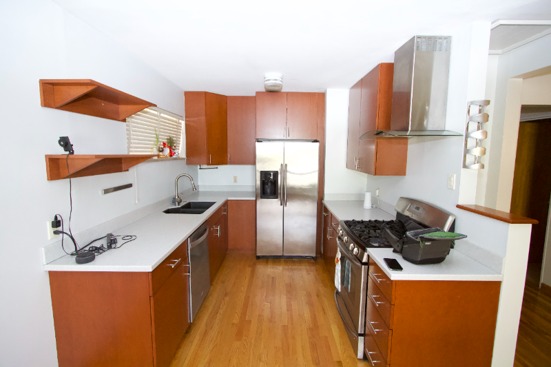 1518 Tamm Ave - Photo 3 of 17