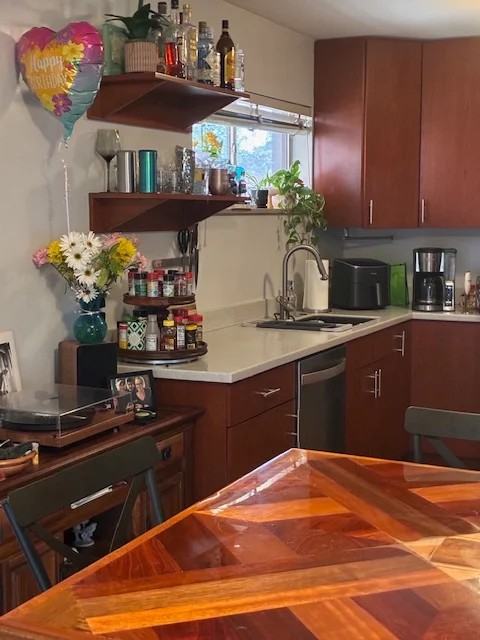 1518 Tamm Ave - Photo 5 of 17