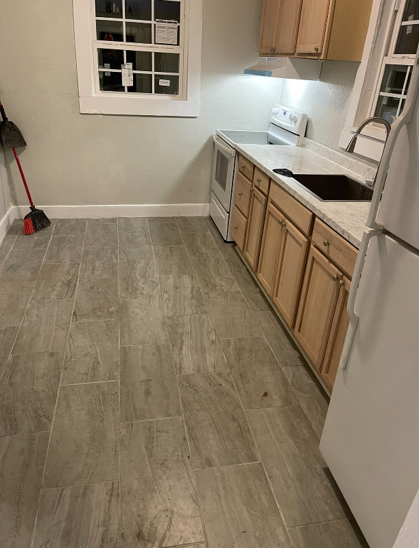 322 Archer St - Photo 3 of 8