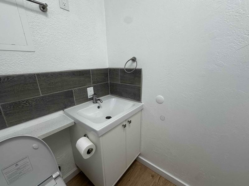 3100 Se 122nd Ave #C - Photo 4 of 12