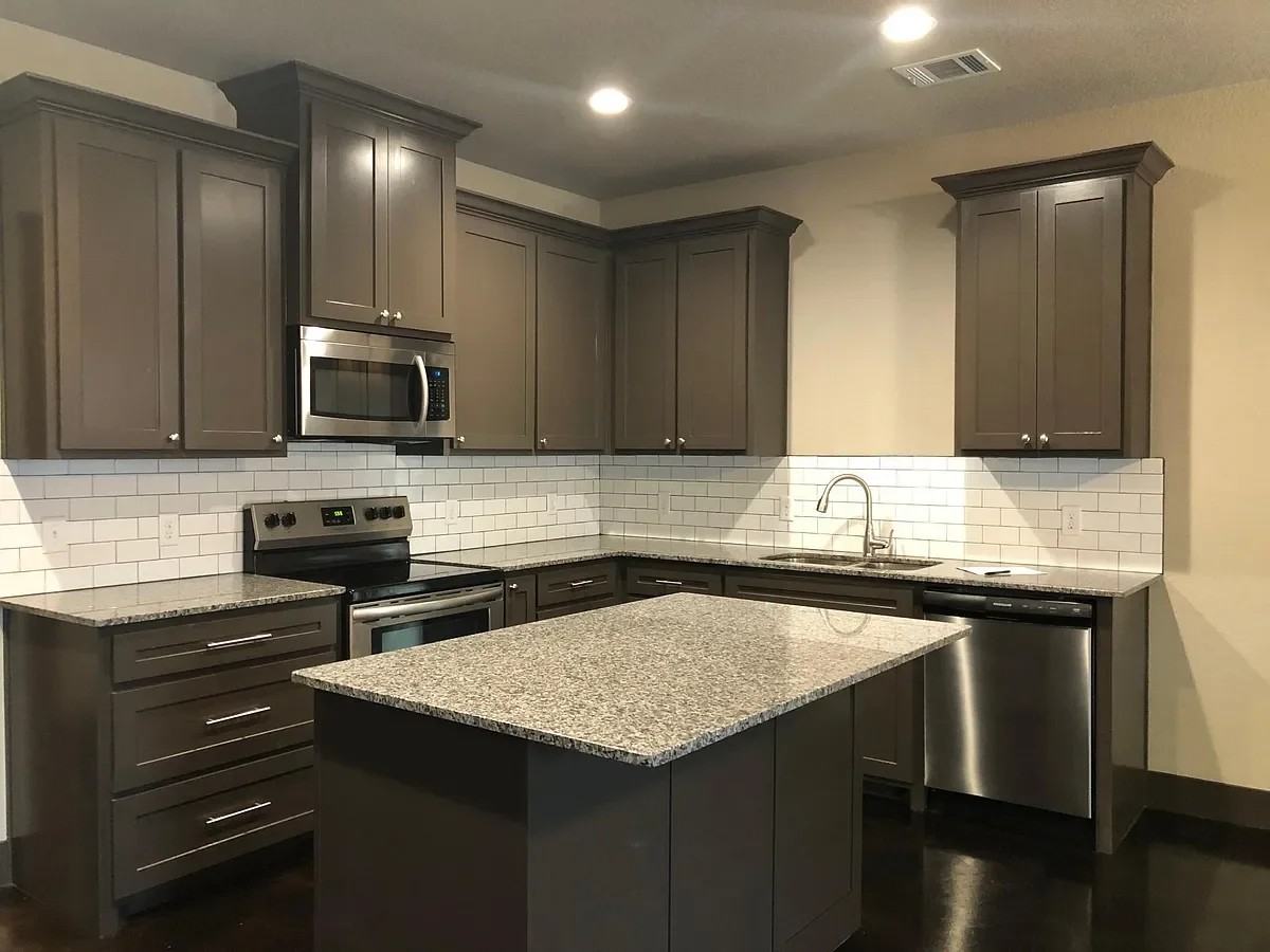 403 County Road #200 - Photo 2 of 18