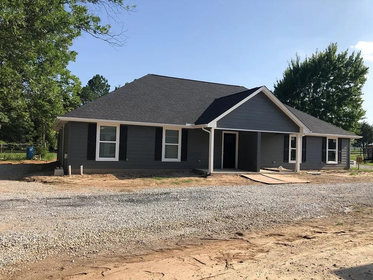 403 County Road #200 - Photo 6 of 18