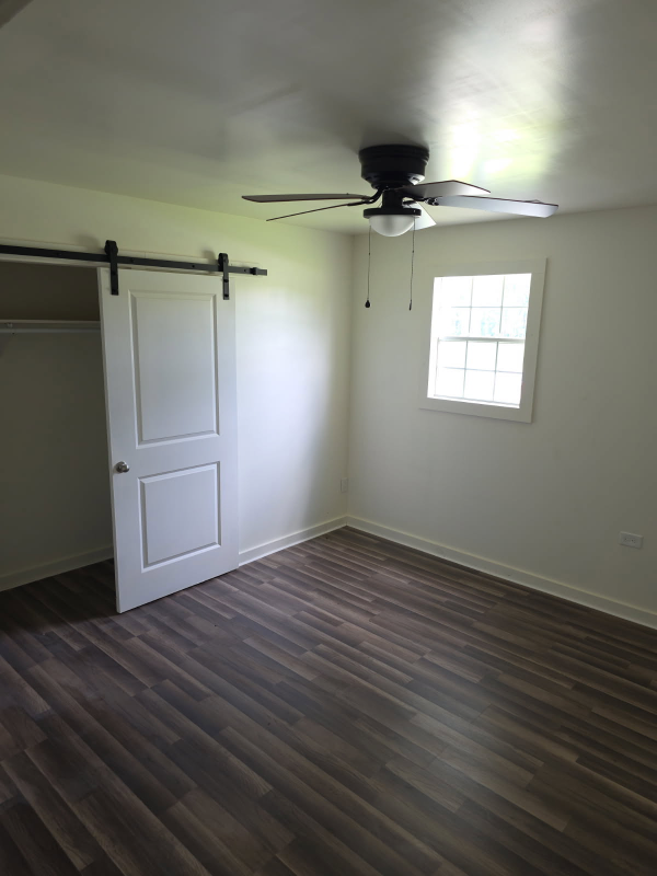 16476 Romulus Rd - Photo 3 of 5
