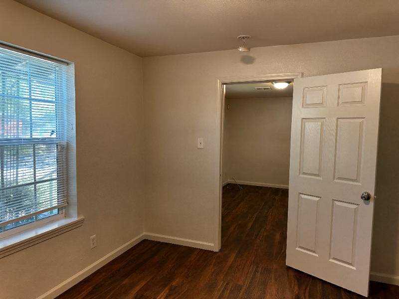 507 Dunbar St - Photo 7 of 17