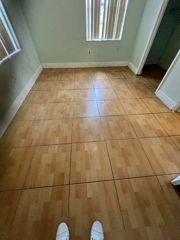 1285 Ne 143rd St - Photo 5 of 6