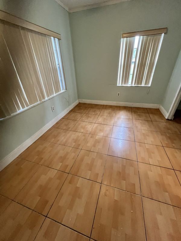 1285 Ne 143rd St - Photo 6 of 6