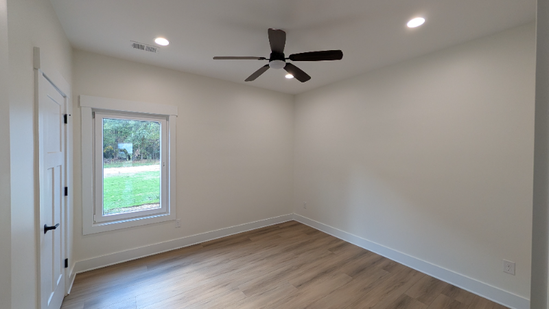 115 Anile St #B - Photo 6 of 12