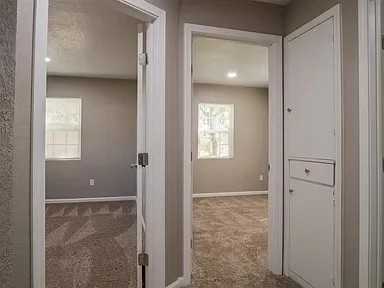 1206 Nw Baldwin Ave - Photo 6 of 12