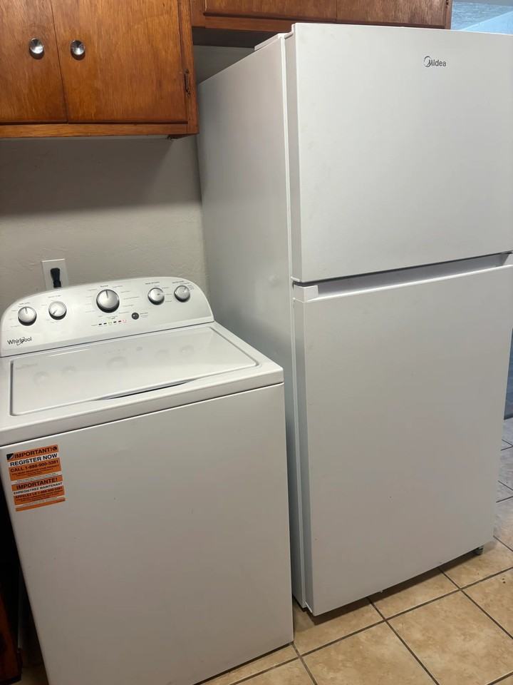 1707 Nw Lindy Ave #A - Photo 6 of 6