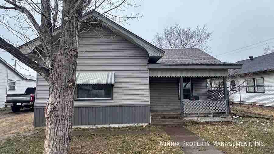 802 S Kentucky St - Photo 4 of 23