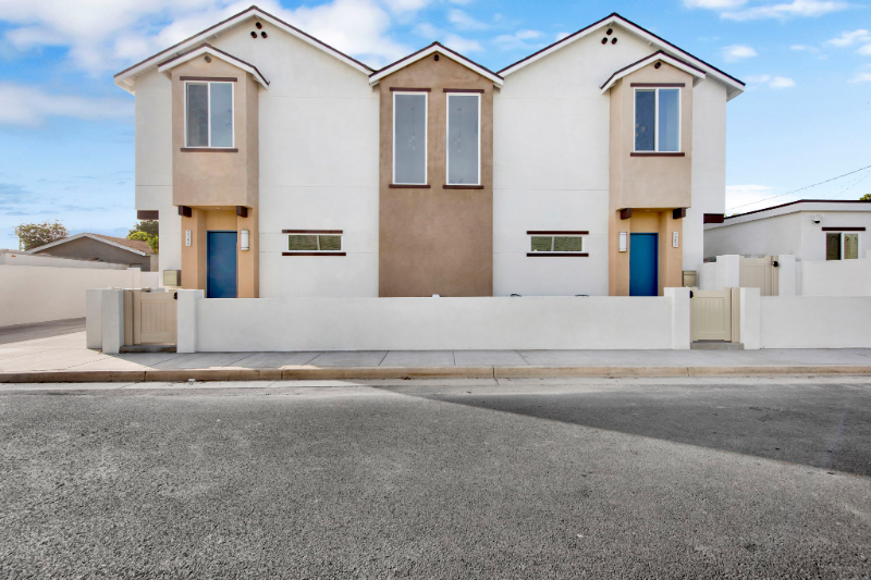 2352 E Poppy St - Photo 3 of 20