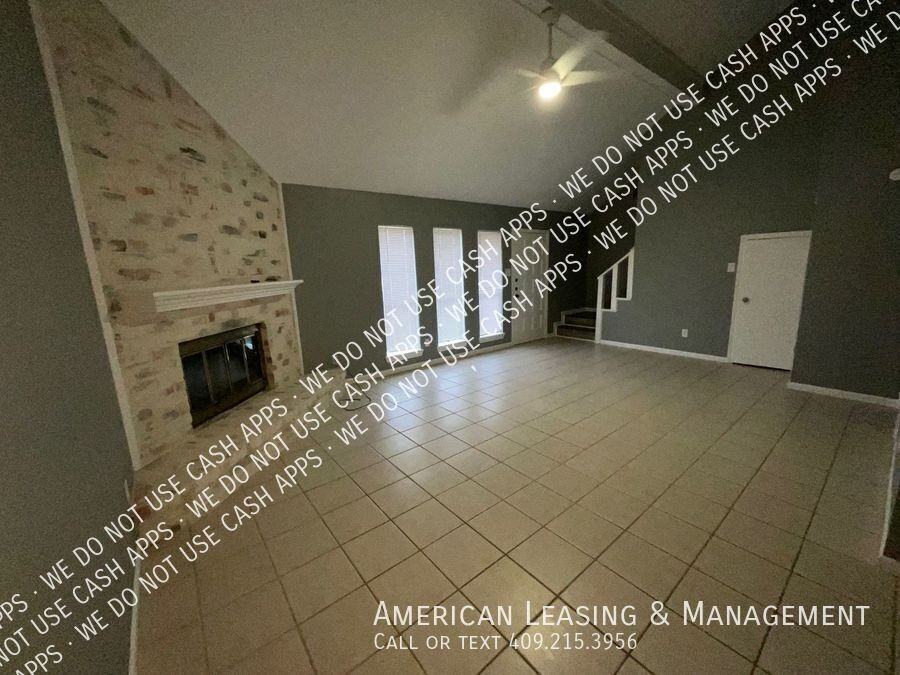 8205 Heartfield Ln - Photo 3 of 15