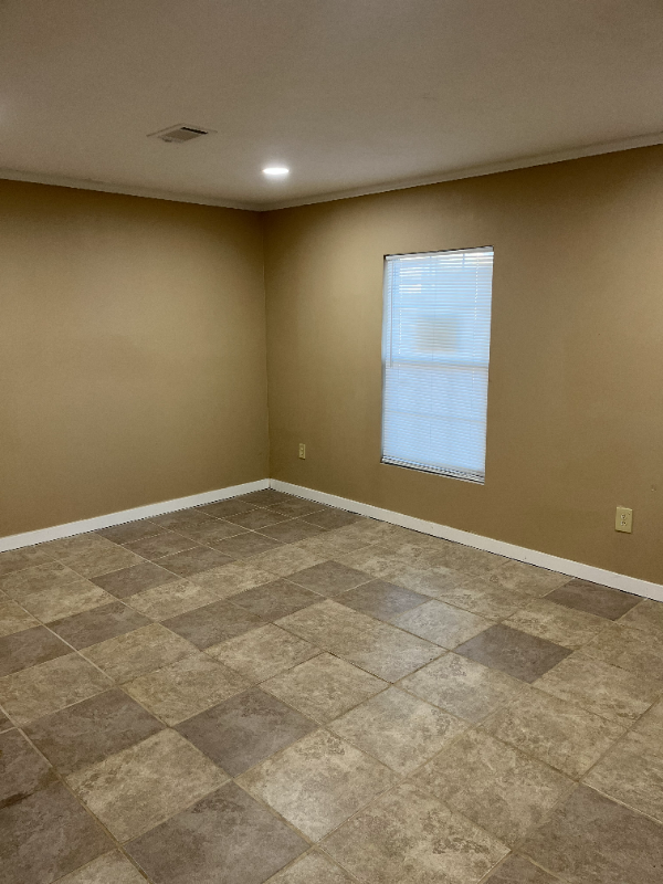 3319 Beatrice Dr - Photo 4 of 11