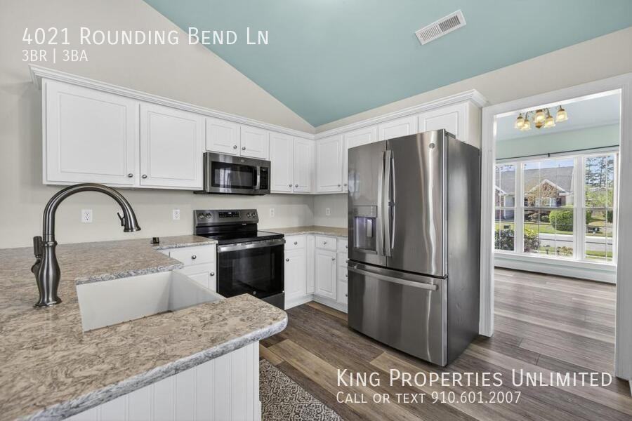 4021 Rounding Bend Ln - Photo 2 of 41