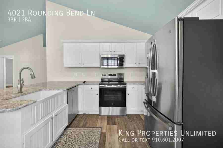 4021 Rounding Bend Ln - Photo 3 of 41