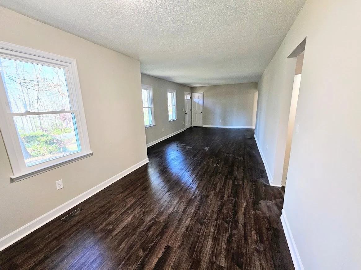 2707 Little River Dr - Photo 2 of 21