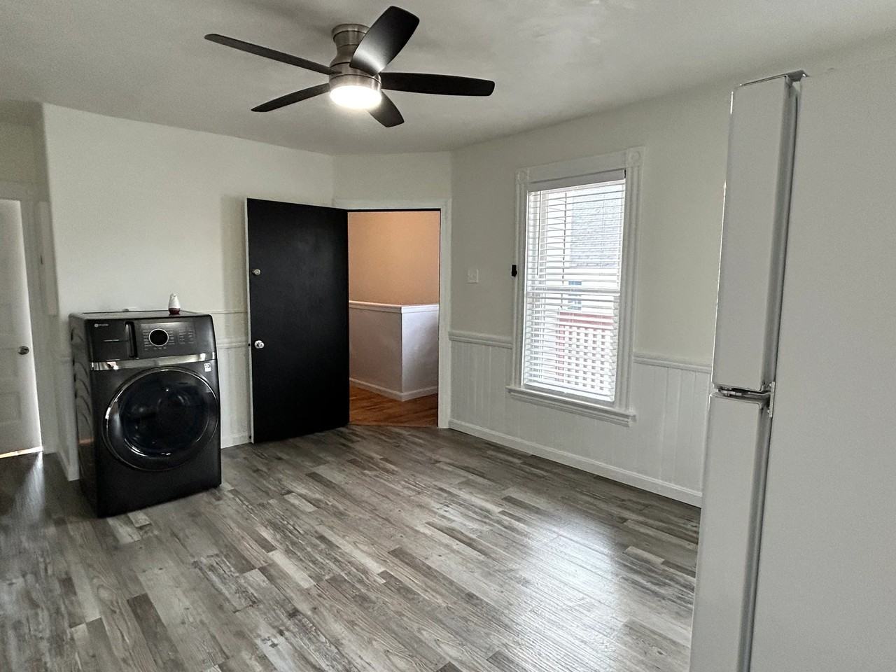 201 Cartier St #3 - Photo 5 of 21