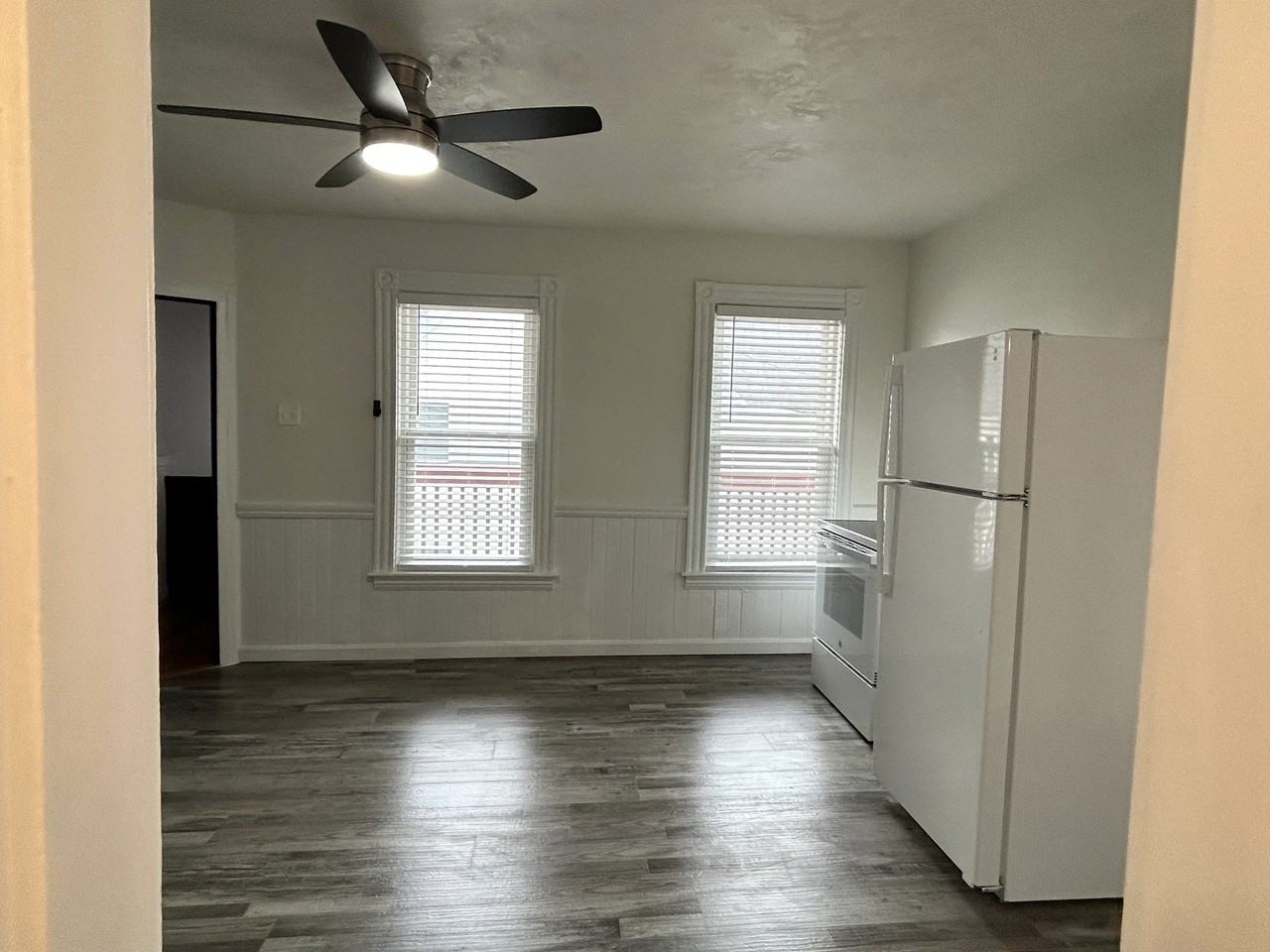 201 Cartier St #3 - Photo 6 of 21