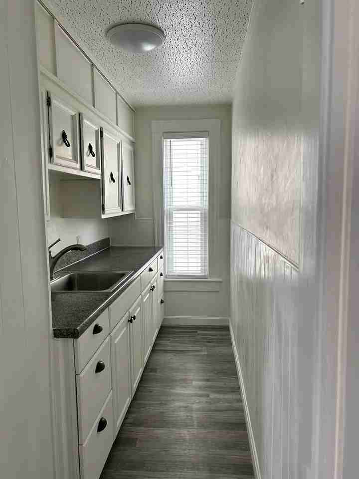 201 Cartier St #3 - Photo 7 of 21