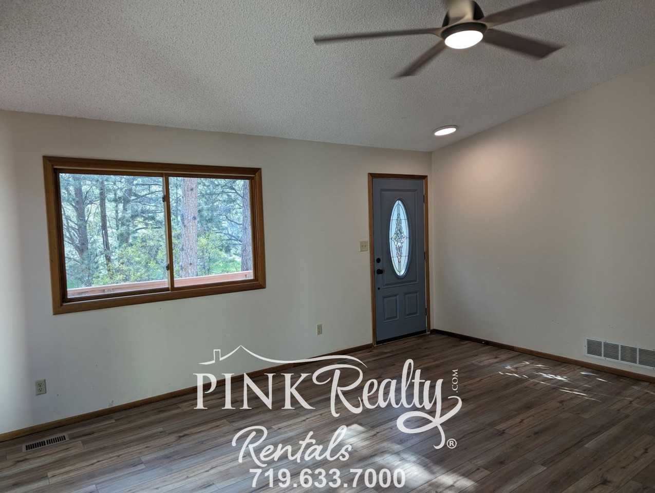 19935 Hamal Dr - Photo 7 of 38