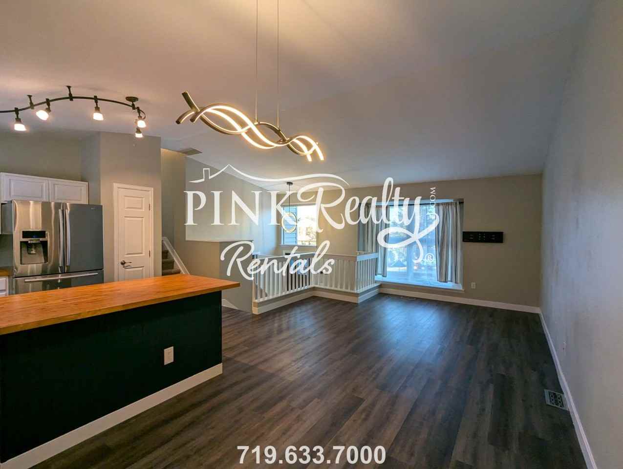 6541 Charter Dr - Photo 3 of 35