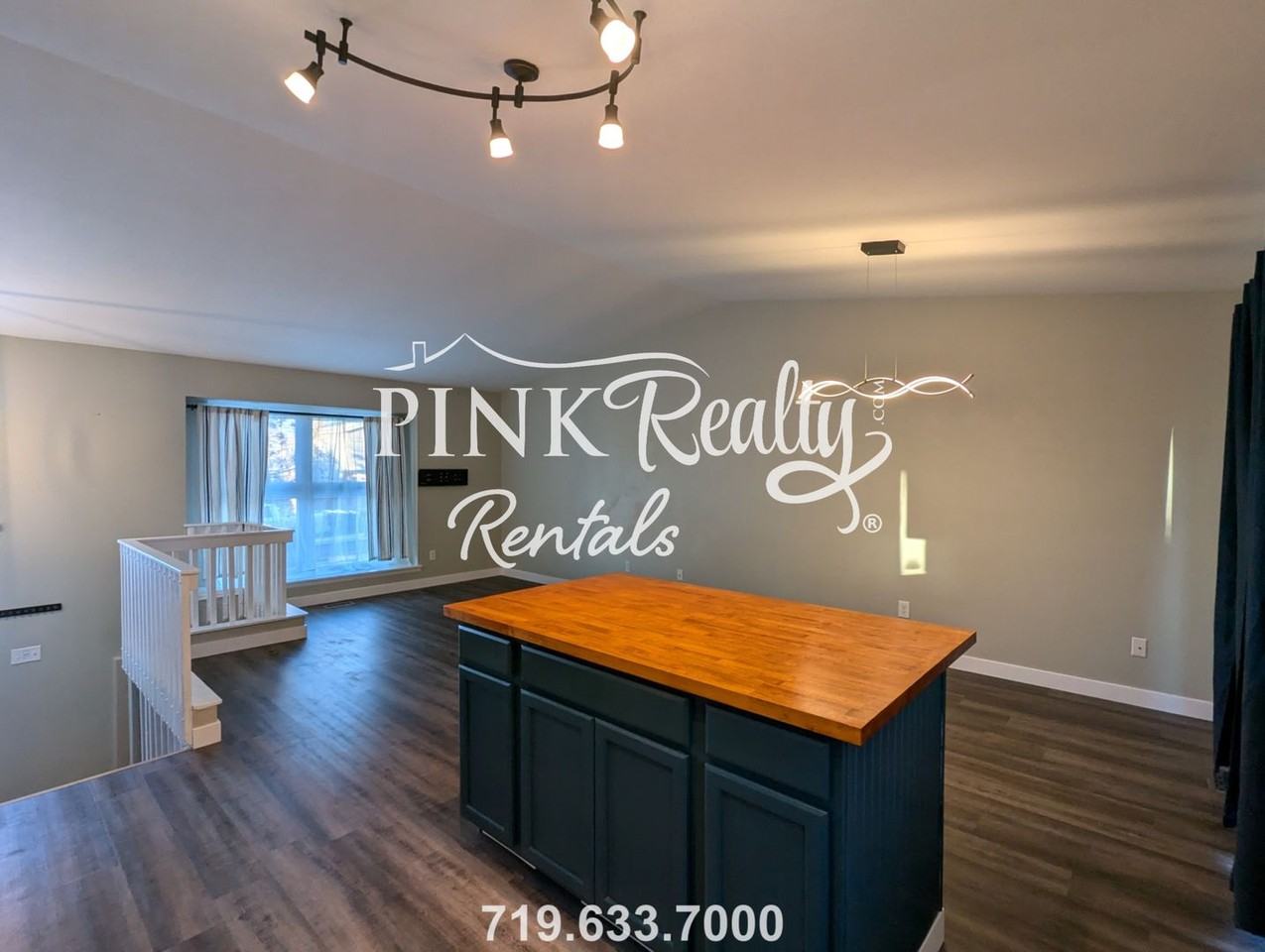 6541 Charter Dr - Photo 6 of 35