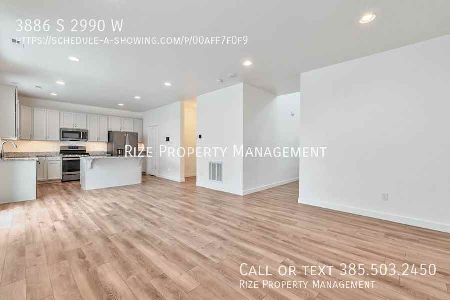 3886 S 2990 W - Photo 6 of 26