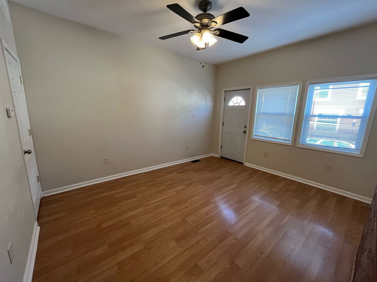 5112 1/2 Keystone St #5112-5 - Photo 4 of 22