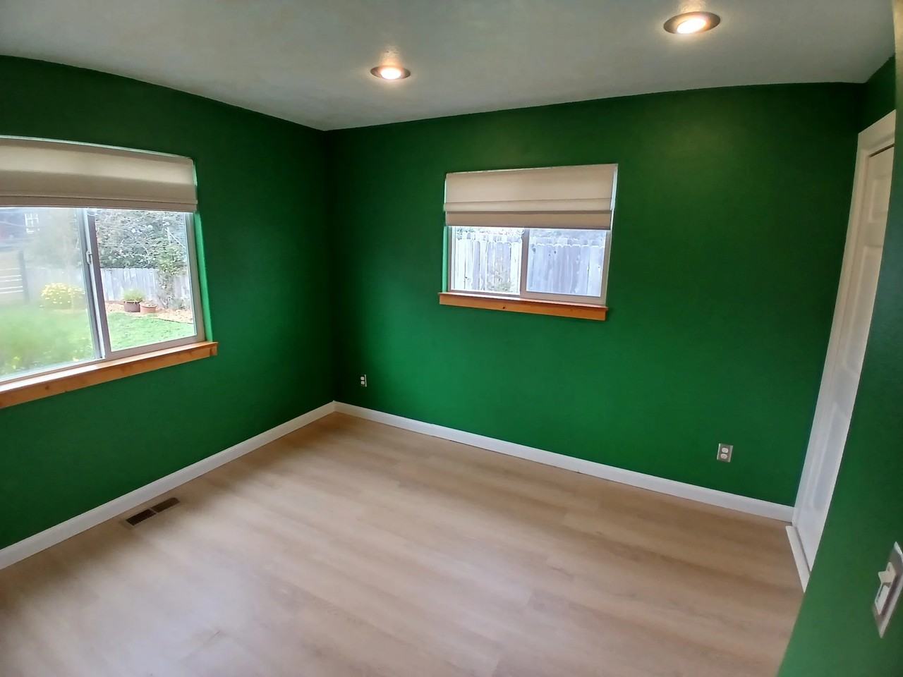 1759 Mygina Ave - Photo 5 of 20