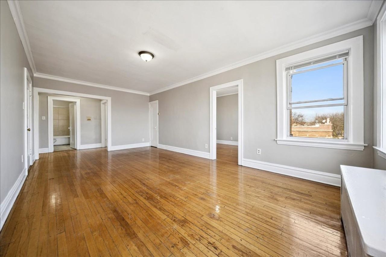 1900 S 51st Ave - 1902 S 51st - #1 - Photo 2 of 8